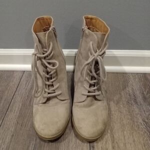 Women's Tan Ankle Boots